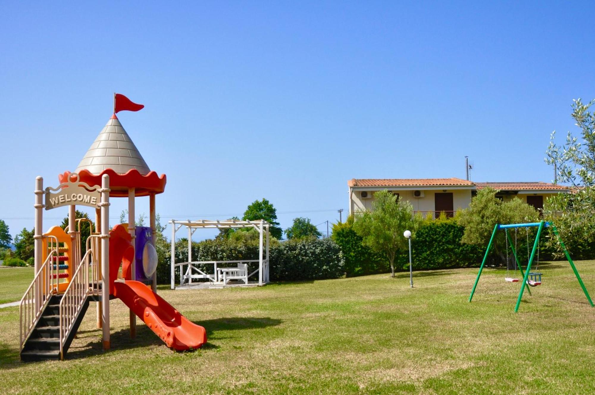 Stigmes Villas & Suites Nea Skioni Exterior foto
