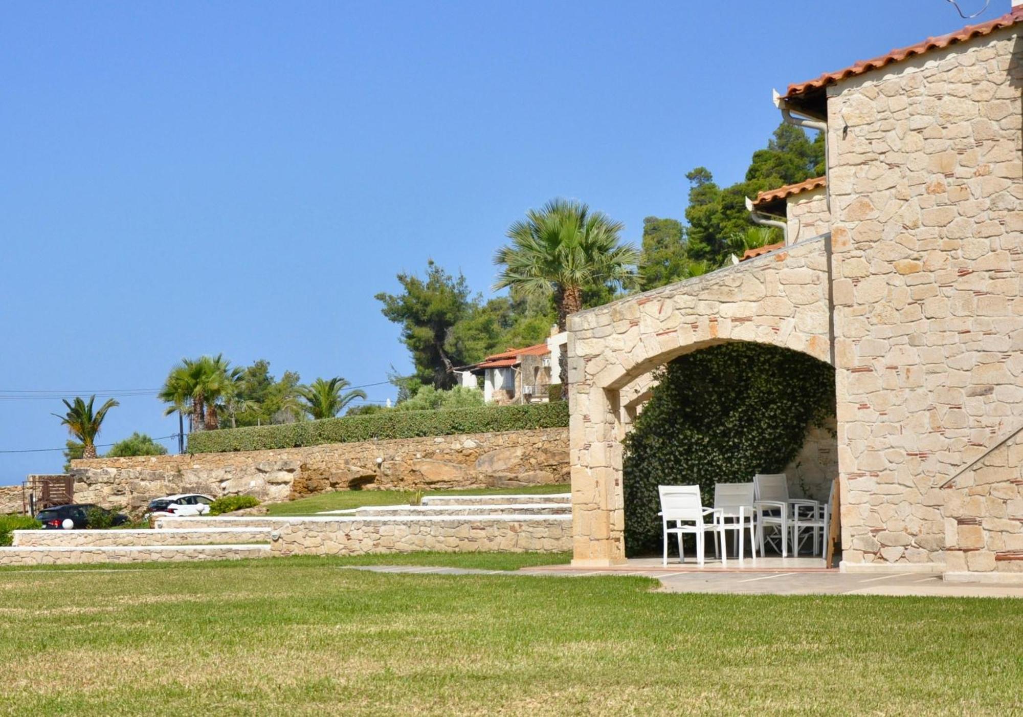 Stigmes Villas & Suites Nea Skioni Exterior foto