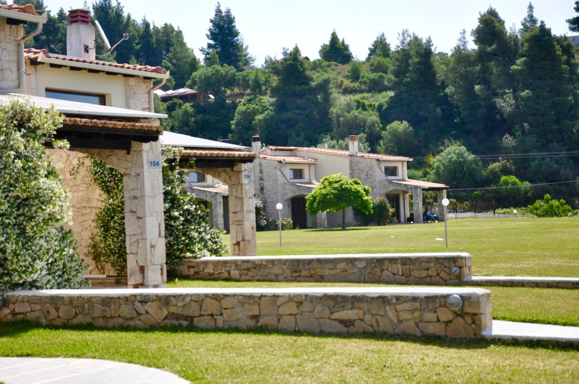 Stigmes Villas & Suites Nea Skioni Exterior foto